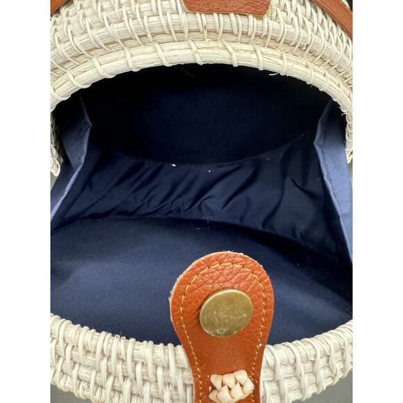 9” NAVY Lined WHITE‎ Round Rattan Bag for Women Beach Crossbody Shoulder Bag NWT - Picture 11 of 16